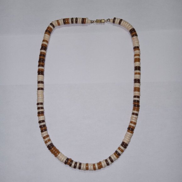 Vintage Beaded Necklace Brown & Cream Lucite Boho Beach Coastal Native Normcore - Picture 5 of 6